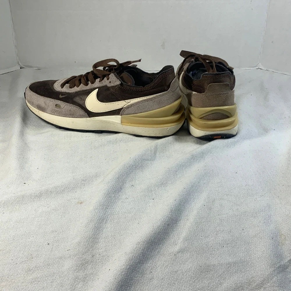 Nike waffle one